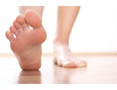 Viszket, hámlik? 5 tipp lábgomba ellen!