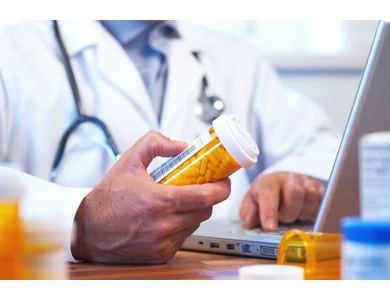 Mi a különbség a gyógyszer és az étrend-kiegészítő között?