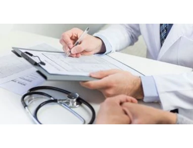 Mikor forduljon orvoshoz az aknéval?