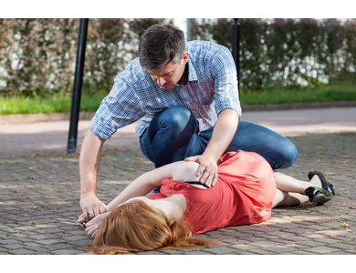 Ájulás? Nem csak a meleg okozhatja! 